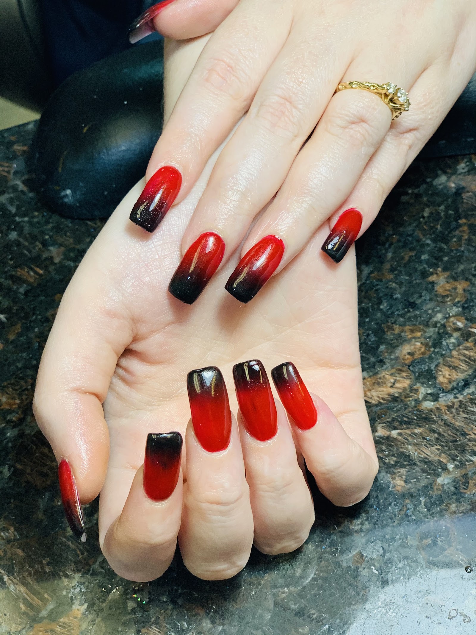 Elegant Nails Waxing Spa nail photo 6